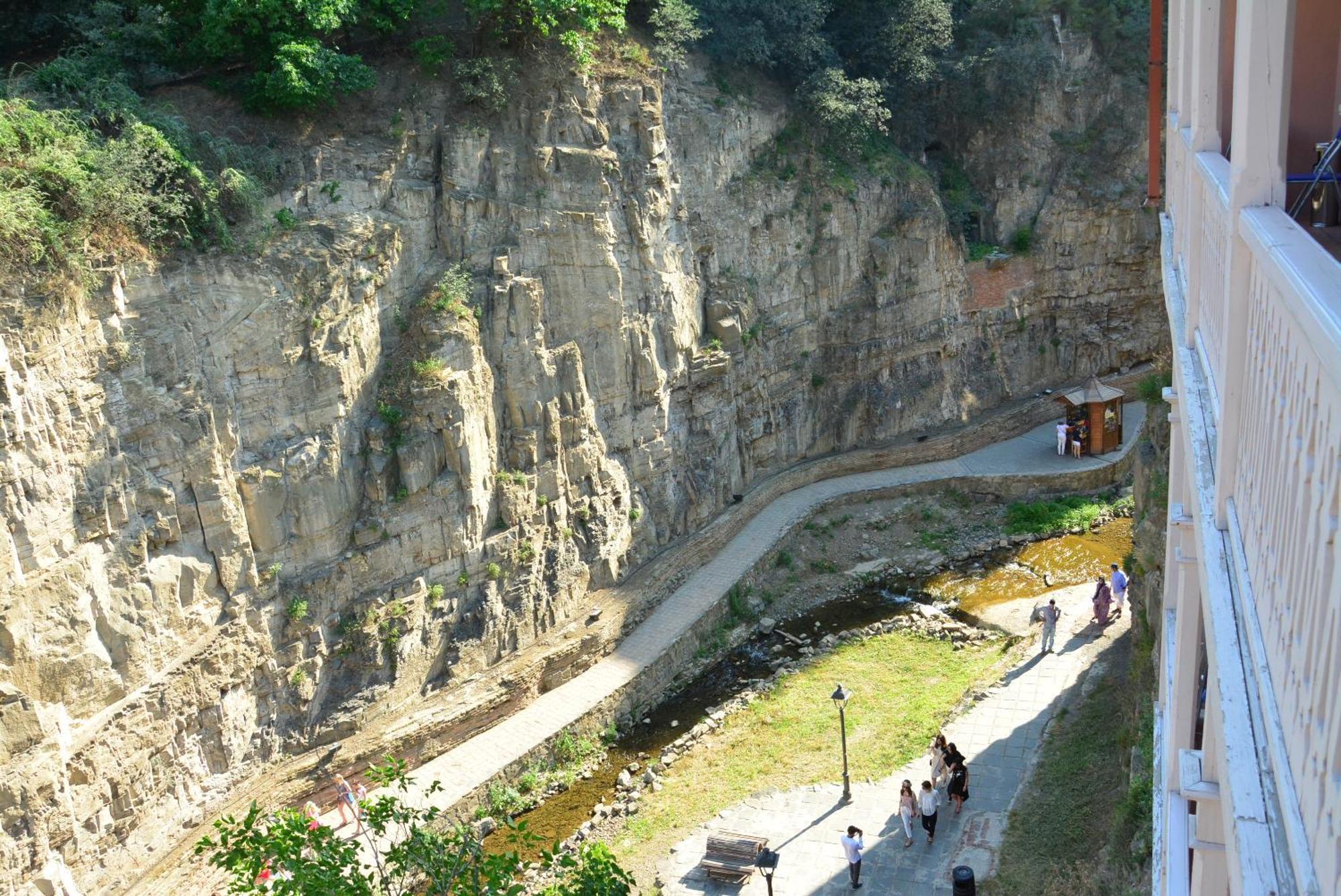 Hotel Canyon Tbilisi Eksteriør billede